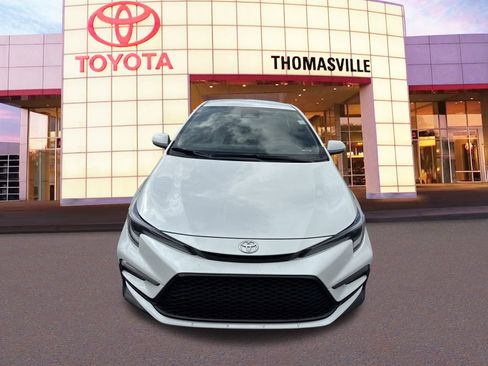 New 2025 Toyota Corolla SE FWD image 2