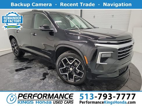 Used 2025 Chevrolet Traverse High Country image 1