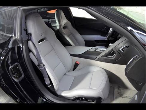 Used 2017 Chevrolet Corvette Stingray Coupe image 20