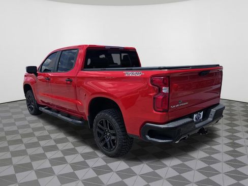 Used 2024 Chevrolet Silverado 1500 LT Trail Boss w/ LT Trail Boss Premium Package AWD/4WD image 13