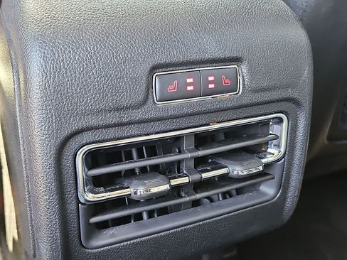 Used 2022 Lincoln Corsair AWD w/ Premium Package image 27