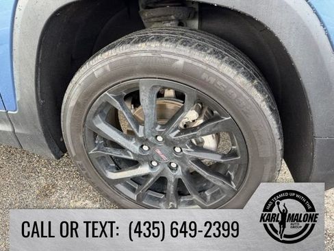 Used 2024 GMC Terrain SLE w/ Driver Convenience Package AWD/4WD image 9