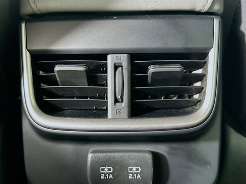 Used 2022 Subaru Outback Premium image 26