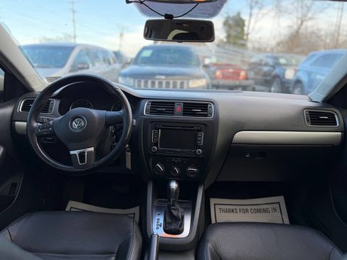 Used 2013 Volkswagen Jetta SE image 16