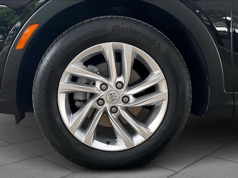 Used 2025 Buick Envista Preferred image 11