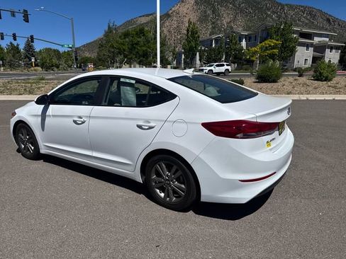 Used 2018 Hyundai Elantra SEL FWD image 3