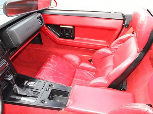 Used 1989 Chevrolet Corvette Convertible image 22