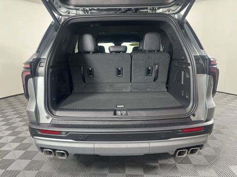 New 2026 Chevrolet Traverse Z71 w/ Enhanced Driving Package AWD/4WD image 12