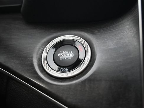 Used 2022 Jeep Grand Cherokee L Limited image 17