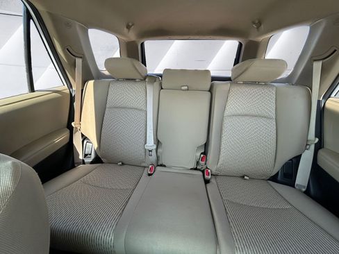 Used 2018 Toyota 4Runner SR5 AWD/4WD image 18