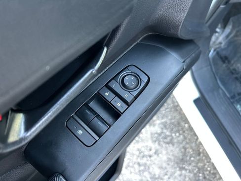 Used 2024 Toyota Tacoma SR image 13