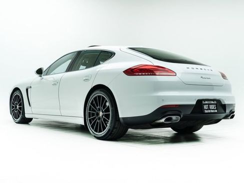 Used 2014 Porsche Panamera image 18