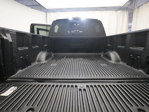 Used 2024 Nissan Titan SV w/ SV Convenience Package AWD/4WD image 10