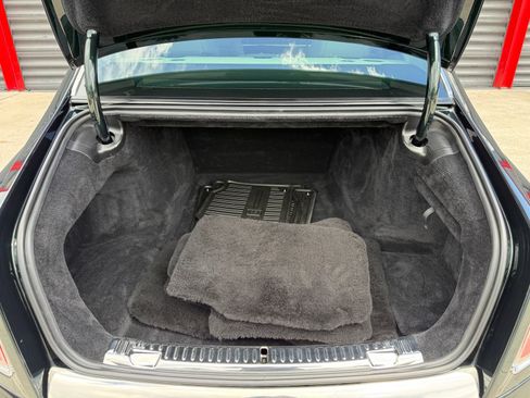 Used 2022 Rolls-Royce Phantom Sedan RWD image 44