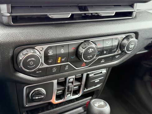 New 2026 Jeep Wrangler Unlimited Sport AWD/4WD image 19