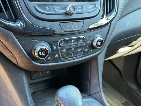 Used 2023 Chevrolet Equinox RS w/ RS Leather Package AWD/4WD image 13