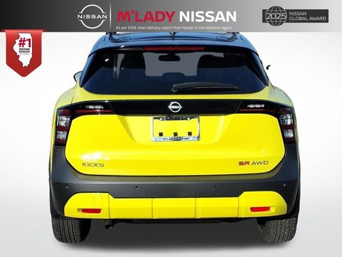 New 2026 Nissan Kicks SR w/ Cold Weather Package image 6