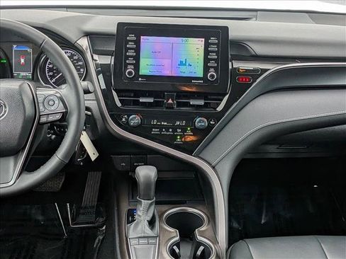 Certified 2024 Toyota Camry SE FWD image 14