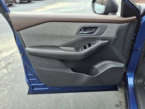 Used 2021 Nissan Rogue S image 7