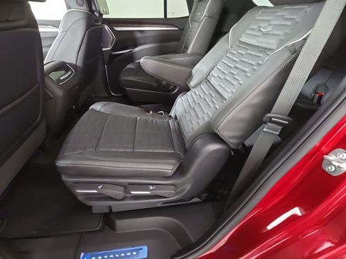 New 2026 Cadillac Escalade Platinum Sport w/ LPO, ONYX Package image 7