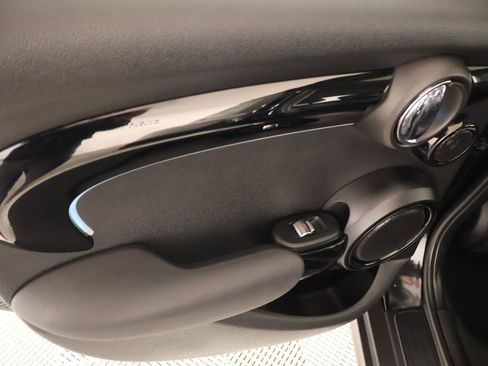 Used 2023 MINI Cooper S w/ Premium Package FWD image 17