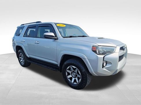 Used 2019 Toyota 4Runner TRD Off-Road AWD/4WD image 7