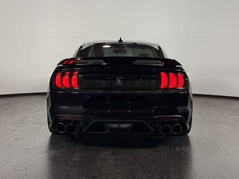 Used 2022 Ford Mustang Shelby GT500 w/ Technology Package RWD image 5