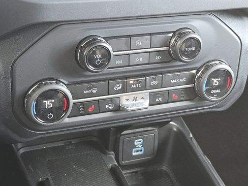 Used 2025 Ford Bronco Big Bend image 19