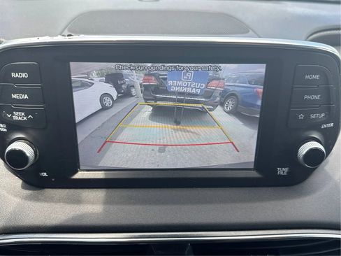 Used 2020 Hyundai Santa Fe SE FWD image 27