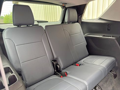 Used 2019 Chevrolet Traverse Premier AWD/4WD image 40