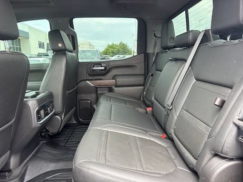 Used 2022 GMC Sierra 1500 Denali w/ Denali Premium Package AWD/4WD image 11