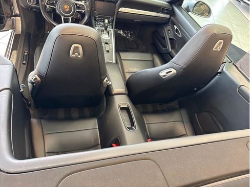 Used 2018 Porsche 911 Carrera S image 43