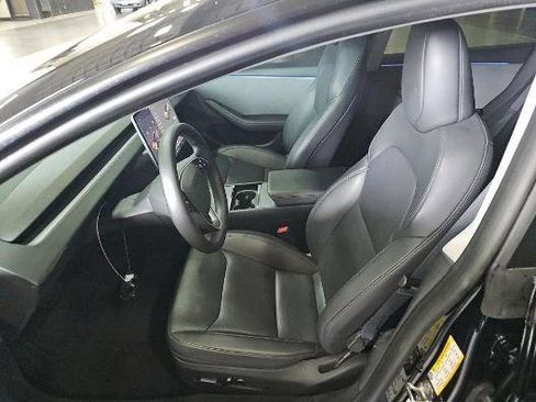 Used 2024 Tesla Model 3 Standard Range RWD image 5
