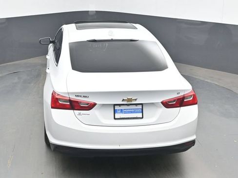 Used 2016 Chevrolet Malibu LT FWD image 35