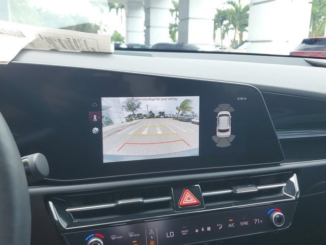 Certified 2023 Kia Niro SX Touring FWD image 24