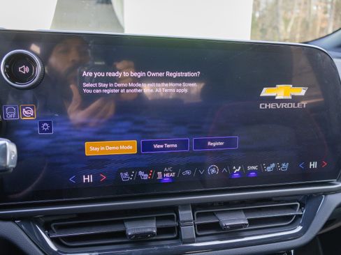 New 2026 Chevrolet Equinox EV RS image 15