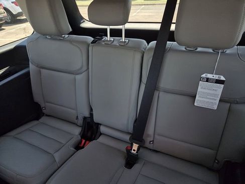 New 2026 Ford Expedition Active RWD image 15
