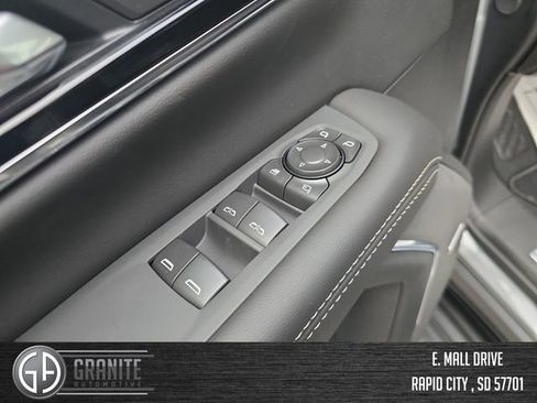 New 2026 GMC Yukon XL Elevation w/ Elevation Premium Package AWD/4WD image 11