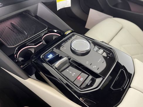 Certified 2024 BMW i5 eDrive40i w/ Premium Package image 17