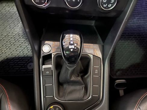 Certified 2024 Volkswagen Tiguan Wolfsburg Edition w/ Panoramic Sunroof Package image 17