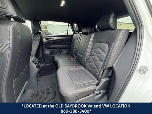 Certified 2025 Volkswagen Atlas Cross Sport SE w/ Black Wheel Package AWD/4WD image 12