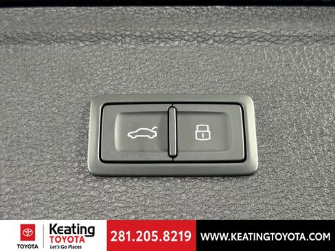 Used 2025 Audi Q5 2.0T Premium image 26