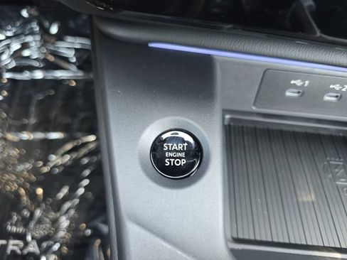Used 2026 Nissan Sentra SV w/ SV Convenience Package FWD image 29