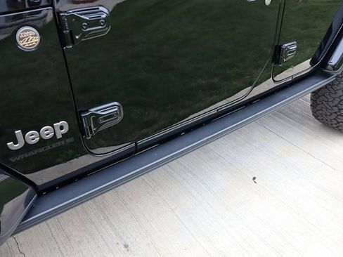 Used 2025 Jeep Wrangler Unlimited Rubicon 392 image 34