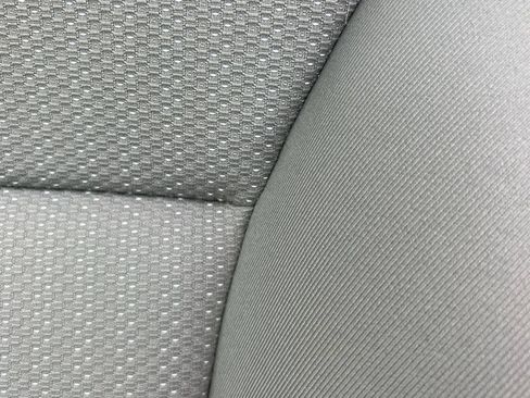 Used 2016 Honda HR-V LX image 8