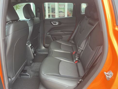 New 2026 Jeep Compass Latitude AWD/4WD image 12