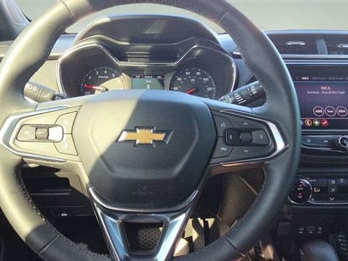 Used 2022 Chevrolet TrailBlazer ACTIV w/ Sun and Liftgate Package image 12