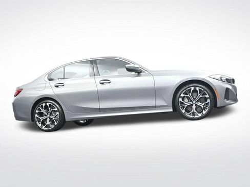 New 2026 BMW 330i xDrive Sedan w/ Premium Package AWD/4WD image 33