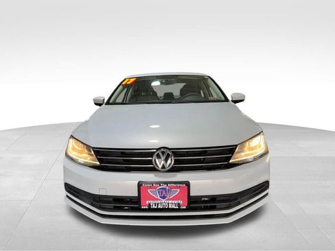 Used 2017 Volkswagen Jetta S image 2