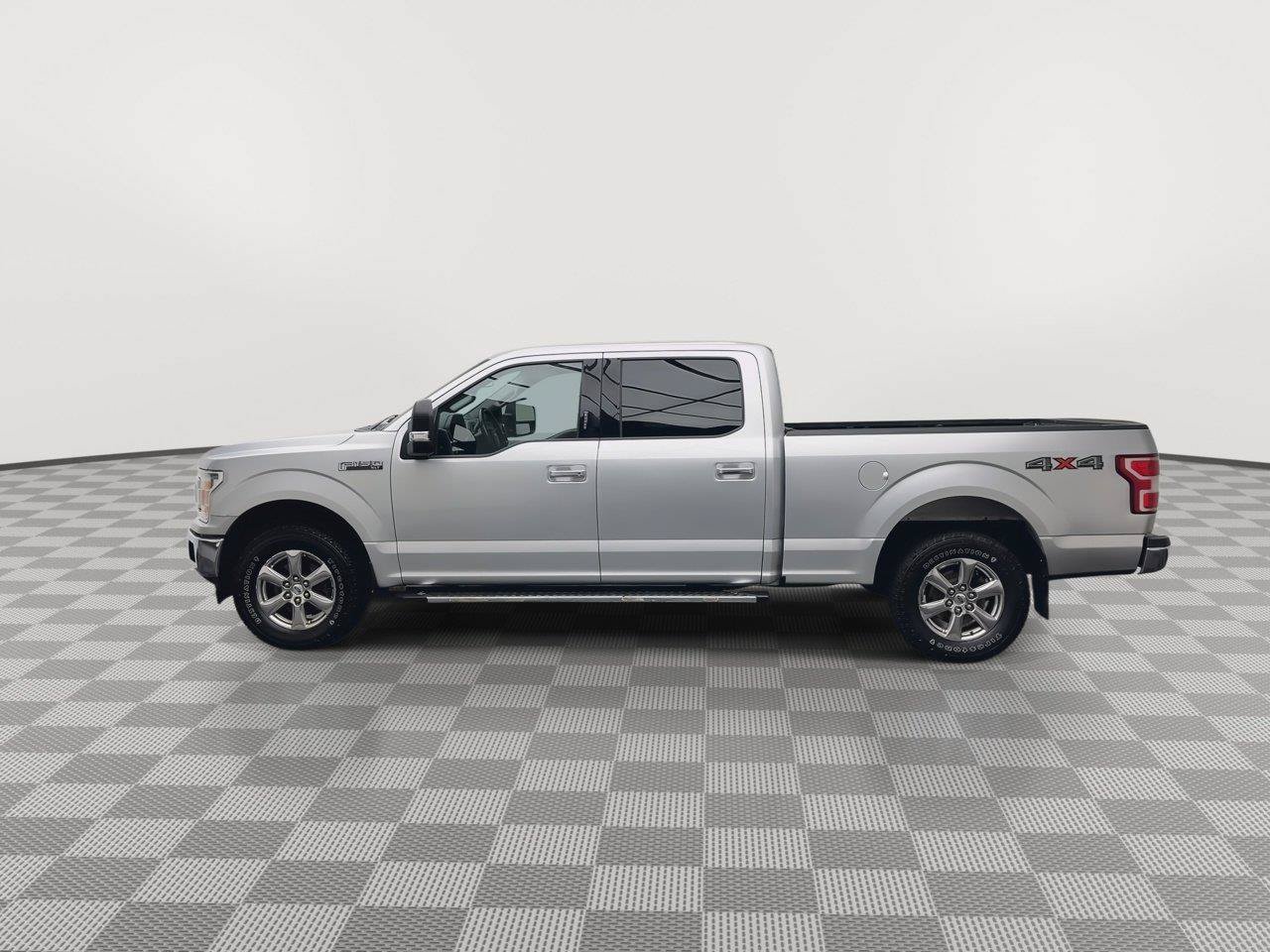 Used 2018 Ford F150 XLT w/ Equipment Group 302A Luxury AWD/4WD image 38